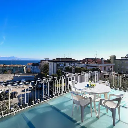 Desenzanoloft A Casa Di Vanda Apartment Desenzano del Garda