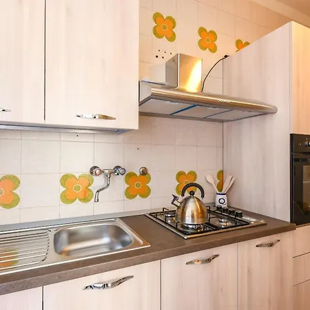 Apartment Desenzanoloft A Casa Di Vanda Desenzano del Garda